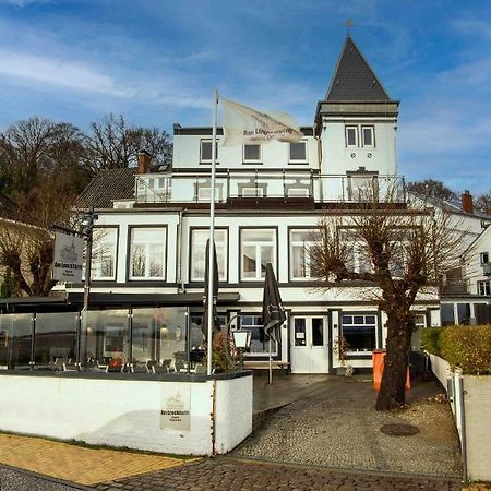 Strandhaus Blankenese Hotel Hamburg Exterior photo